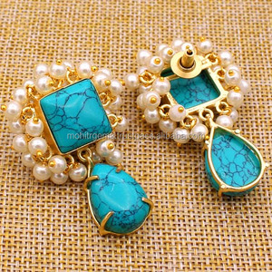 Pendientes de Botón Bohemios con Borla Verde y Diseño de Perlas Pequeñas y Piedras Turquesa para Fiestas y Bodas - Product Image 2