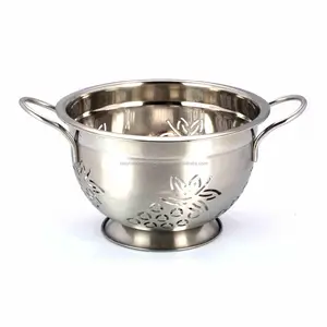 Stainless Steel German Pasta Strainer Colander With Grapes Shape Cutting