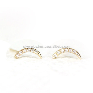 Pendientes de tuerca de herradura de oro macizo de 14K del fabricante indio SI Clarity Joyería de diamantes minimalistas de color de - Product Image 3