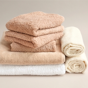 Serviette de bain d'hôtel tissée 100% coton de qualité supérieure écologique et à séchage rapide meilleure qualité 500-650g fabriquée en Inde - Product Image 5