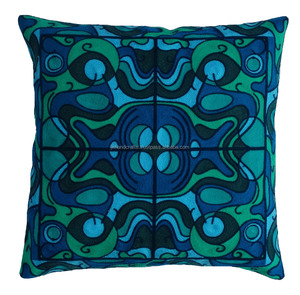 Housse de coussin décorative en coton Suzani de 16 pouces en gros - Product Image 1