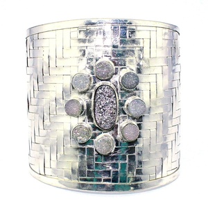 Brazalete Druzy de Plata de Ley 925, hermosa joyería de diseñador étnico para fiesta de boda o regalo, acabado en plata Natural - Product Image 1