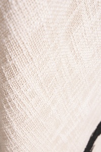 Manta decorativa Bohemia hecha a mano de Pom-pom, manta tejida al por mayor de la India, manta de algodón blanco superlujosa - Product Image 2