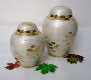 Fait main belle Patte Urnes Pour Animaux De Compagnie En Métal Urne Funéraire - Product Image 4