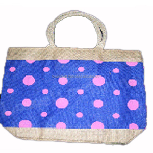 กระเป๋าถือสำหรับผู้หญิง Lowellcraft ขนาดใหญ่ พร้อมซิปปิดและลายพิมพ์ - Product Image 1