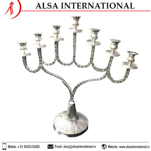 Venta al por mayor de candelabros de aluminio artesanales indios Decoración elegante de metal para el hogar para Navidad comprar a un precio barato - Product Image 5