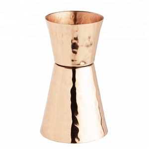 Taza de cobre puro martillado para cócteles perfectos - Product Image 1