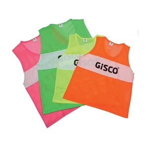 Gilet d'entraînement de football personnalisé avec bavoirs Produit de sport et de divertissement - Product Image 1