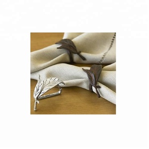 Joli rond de serviette en métal de conception de feuille d'olivier pour le restaurant pour des faveurs de fête de mariage accessoires personnalisés clairs - Product Image 5