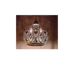 Lampe suspendue en métal style marocain, lampes de plafond en fer avec design de travail découpé, aspect antique en cuivre - Product Image 1