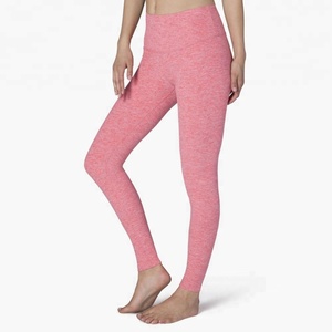 กางเกงเลกกิ้งเพิ่มประสิทธิภาพการออกกำลังกายของคุณด้วยดีไซน์ที่สดใสและความสบายที่เหนือกว่า  รับมือกับการเคลื่อนไหวอย่างมีสไตล์ - Product Image 2