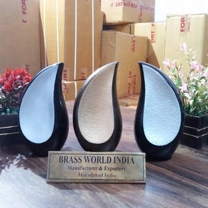 โกศศพหยดน้ำตาโดย Brassworld อินเดีย - Product Image 5