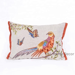 ปลอกหมอนอิงลายปักทำด้วยมือออกแบบได้ตามต้องการ - Product Image 1