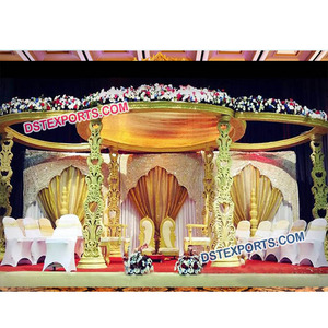 Magnifique mandap en bois décoré, dernier modèle fait à la main, mandap de mariage indien, ensemble de mandap en bois sculpté, décoration d'événement en Australie - Product Image 1