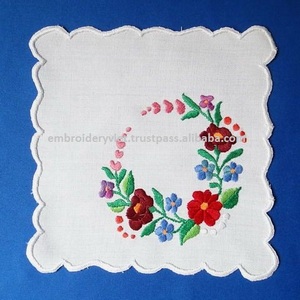 Broderie à la main sur un nappelette - Product Image 2