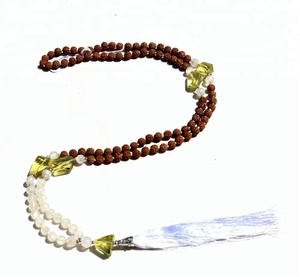 Collar Mala Bohemio de Primera Calidad, Certificado, Hecho a Mano, Unisex, con Cuentas de Piedra Lunar Facetadas, Diseño de Artista Indio - Product Image 1
