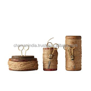 Porte-cordons en bois et en jute avec ciseaux, style rustique, décoration d'intérieur de style farmhouse - Product Image 1