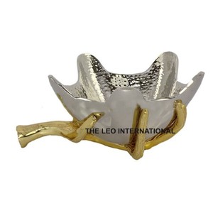 Base Plaqué Or Argent Couleur Forme Irrégulière Design Bol Décoratif En Aluminium Métal Luxueux Fait À La Main Bol - Product Image 1