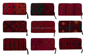 Proveedor de oro Vintage hecho a mano algodón Banjara Clutch - Product Image 3