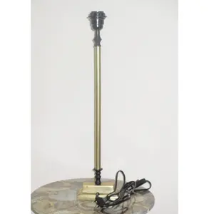 โคมไฟตั้งโต๊ะหัวเตียงดีไซน์ทันสมัย - Product Image 1