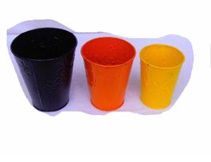 Macetas de hierro pintadas de alta calidad con patrones en relieve en maceta negra, naranja y amarilla para el hogar y el jardín - Product Image 3