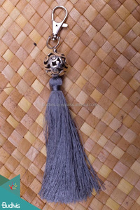 Vente en gros de porte-clés de décoration en acier inoxydable, cuir, nylon, art simple bohème, pendentif avec glands - Product Image 5