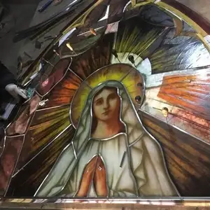 Dekoratif özel desen sanat tiffany dini kilise vitray panelleri pencere tedarikçileri üreticileri tavan kubbe