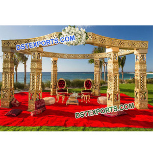 Mandap de mariage indien doré Beau design Mandap de désherbage Fabricant de mandap de mariage indien Vente en gros Configuration de décor Mandap doré - Product Image 1