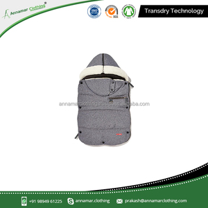 Poussette pour bébé en matériau biologique, couvre-pieds avec moniteur de taux élévé - Product Image 5