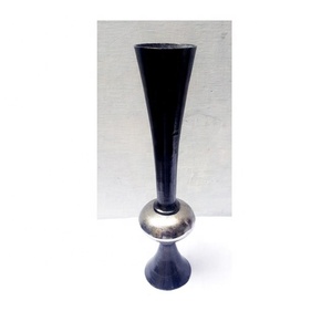Vase à fleurs de table en métal au design classique, tendance du moment, écologique, finition nickel noir de haute qualité, logo personnalisé pour - Product Image 1