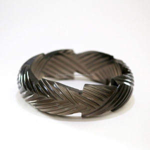 Black Transluecent Carved <b>Resin</b> Bakelite Bangle Etsy Vintage <b>Jewellery</b> - Product Image 3