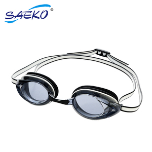 แว่นตาว่ายน้ำ SAEKO สีดำ-เขียว ป้องกันฝ้า ป้องกันรังสียูวี ได้รับการรับรองมาตรฐาน CE สายรัดศีรษะซิลิโคน พร้อมกล่องใส่ รุ่น KA25 สำหรับผู้ใหญ่ - Product Image 6