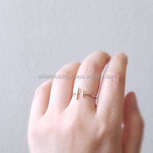 การออกแบบใหม่แหวนบาร์คู่ในเครื่องประดับ Minimalist ทองเหลืองทอง 14k แข็ง - Product Image 1