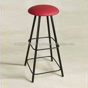 Tabouret de Bar en fer noir avec siège en cuir - Product Image 1