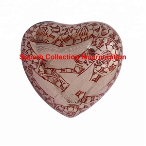 Borne à souvenirs en forme de cœur pour la maison, en argent et en rouge, gravée à la main, vente en gros, Offre Spéciale - Product Image 2