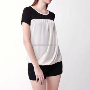 T-shirt décontracté personnalisé grande taille pour femmes avec bouton de broderie noir et blanc uni et décorations à paillettes KITW6 Design - Product Image 4