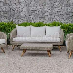 Set Sofa dengan Kaki Kayu dari Katalog Baru untuk Furnitur Luar Ruangan