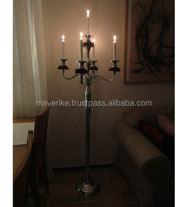 Candelabros de metal de copa de cristal alto de diseño único para el hogar y la boda centros de mesa decorativos candelabros chapados en oro - Product Image 5