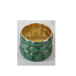 Bracelets en résine verte avec motifs de ruban à mesurer, disponibles dans toutes les couleurs pour femmes et filles, bracelets en métal - Product Image 2