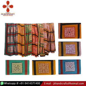 Colcha Kantha bordada a mano decorativa India hecha en India - Product Image 2
