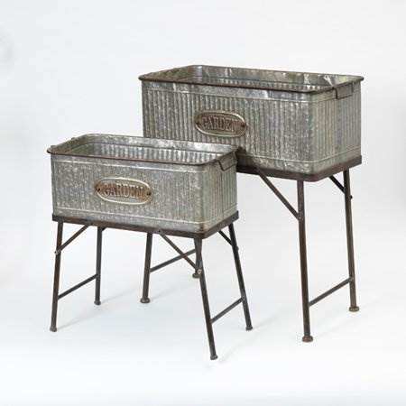 ชุบสังกะสีและสีดำ