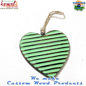 Autocollants en bois manga sculpté à la main, design gravé, cœur en bois, cadeaux de saint-valentin, gravure personnalisée disponible - Product Image 6