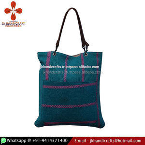 กระเป๋าถือหนังส่าหรีสไตล์วินเทจ - Product Image 3