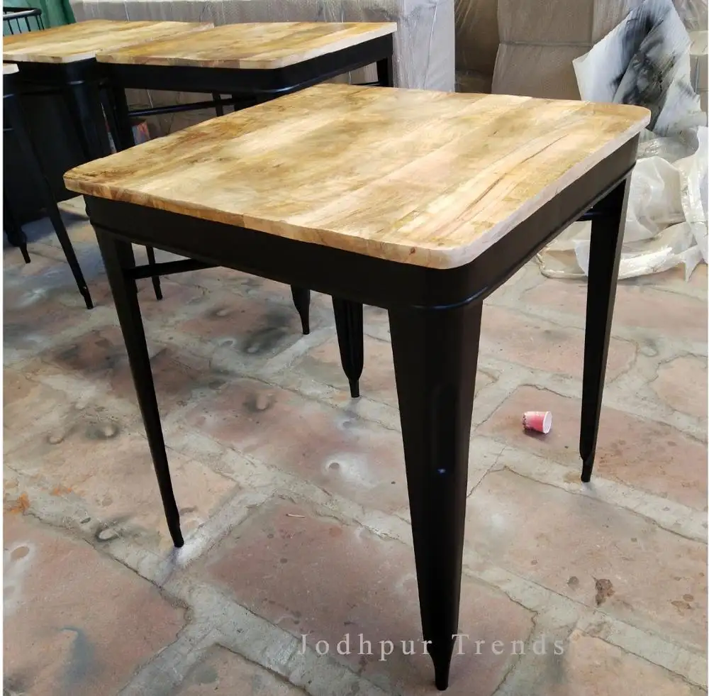Industrial & VintageマンゴーWooden Top Black鉄金属Tolixデザイン折りたたみSquare Dining Table