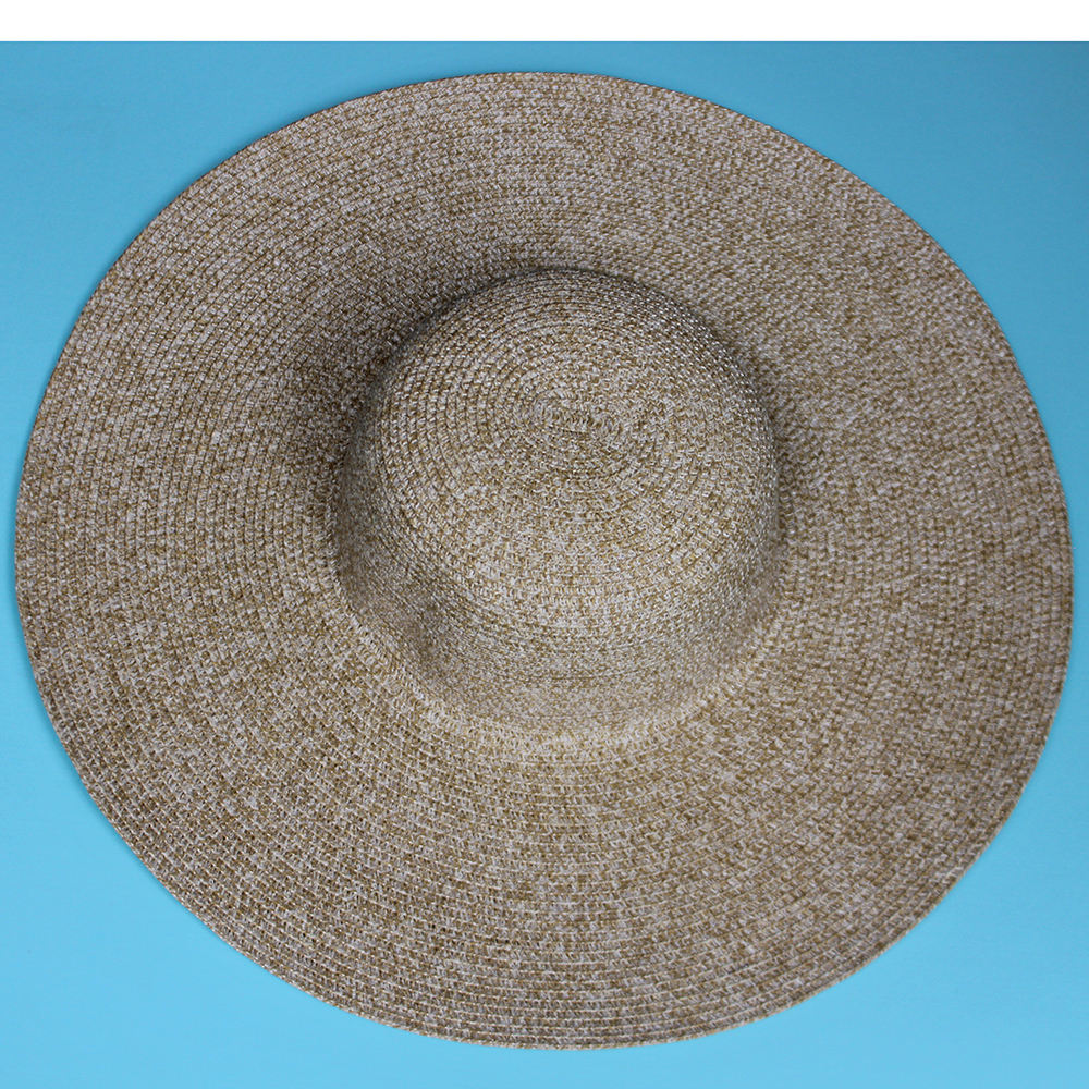 น้ำตาลอ่อน