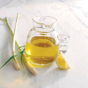 Huile essentielle de citronnelle 100% pure pour l'aromathérapie, le massage, les soins de la peau, fournisseur en gros, marque privée naturelle, exportateur OEM - Product Image 4