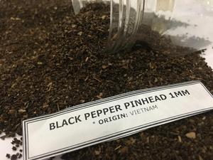PINHEAD BLACK PEPPER From VIETNAM Dried Chilli Pepper Herb With Long Round <strong>Patterns</strong> White Sesame <strong>Seeds</strong> Fried Granules MOQ 50kg