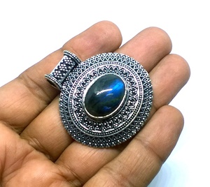 2017 venta al por mayor colgante de labradorita de plata collar de piedra - Product Image 3