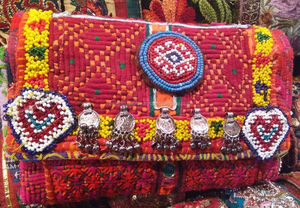 Diseñador de estilo bohemio indio para mujer, gran capacidad, hecho a mano, mensajero, compras de noche, bolso de mano, estilo bohemio con cuentas, venta al por mayor - Product Image 2
