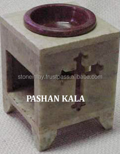 เตาเผาน้ำมันหอมระเหยแบบทำมือและตกแต่งสไตล์อินเดีย - Product Image 1